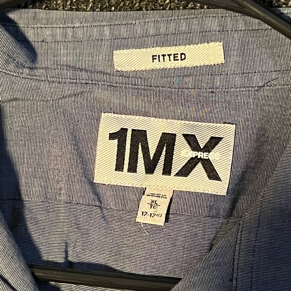 Men's button down - Picture 2 of 2